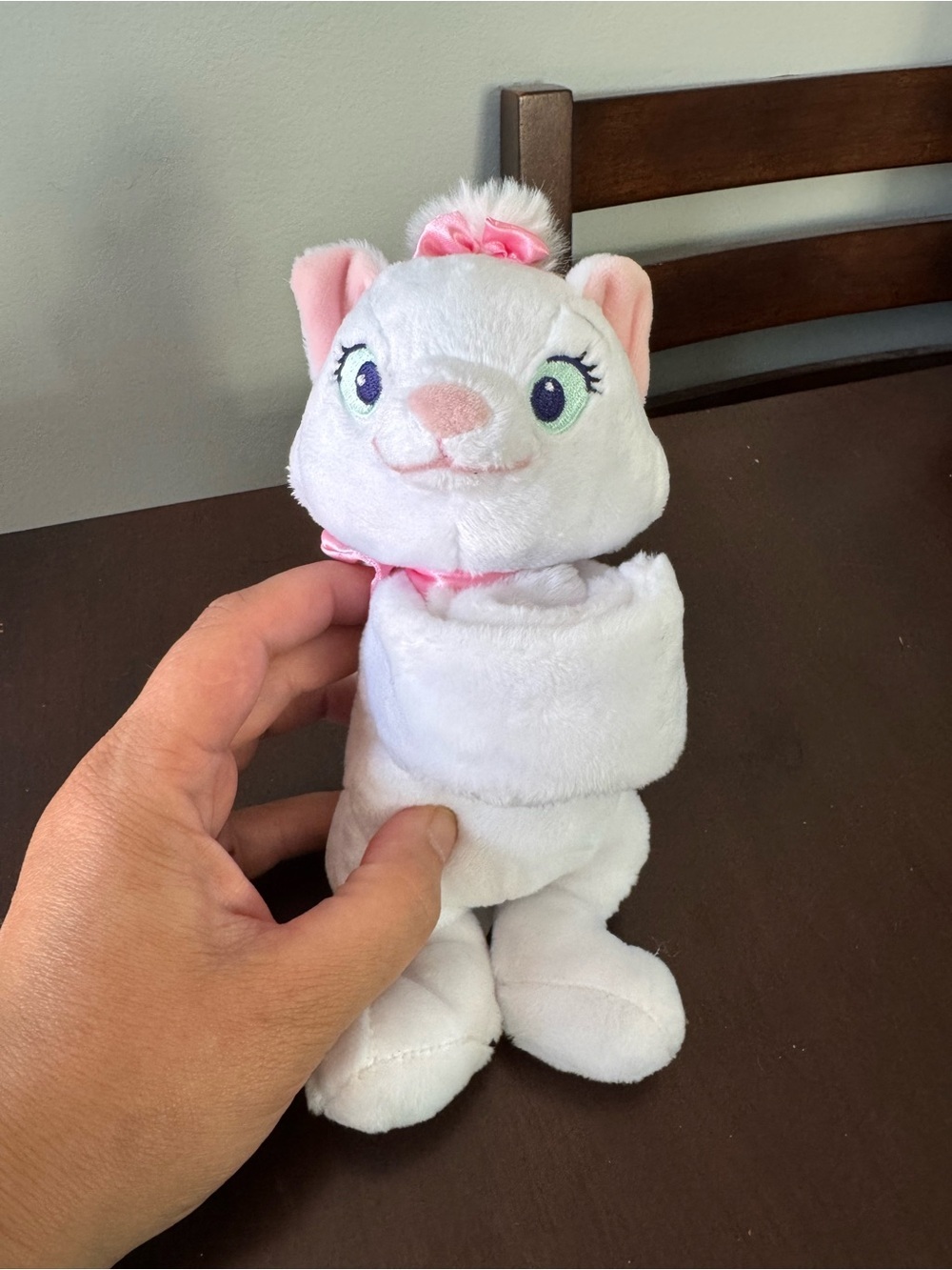 Disney Parks Aristocats Marie Snap Bracelet Cat Snuggle Snapper Stuffed Plush